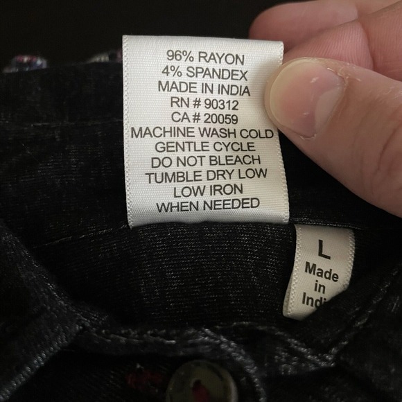 Woman's Parsley & Sage Large Button Down Colorful Rayon Light Weight Aztec Color - Picture 6 of 6